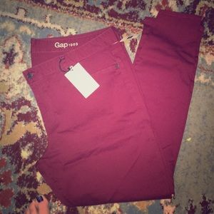 Gap women’s skinny jeans maroon 35r